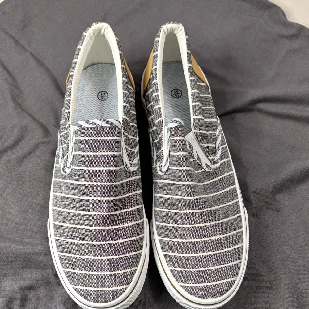 Women's Slip-On Striped Canvas Sneakers - Gray & White